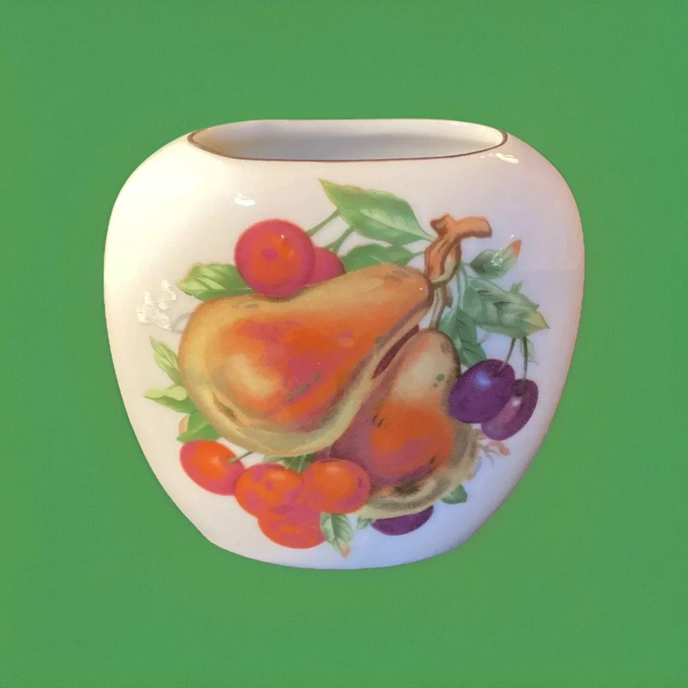 Oblong‎ Brinn Japan Vases With Fruit Motif 4.5